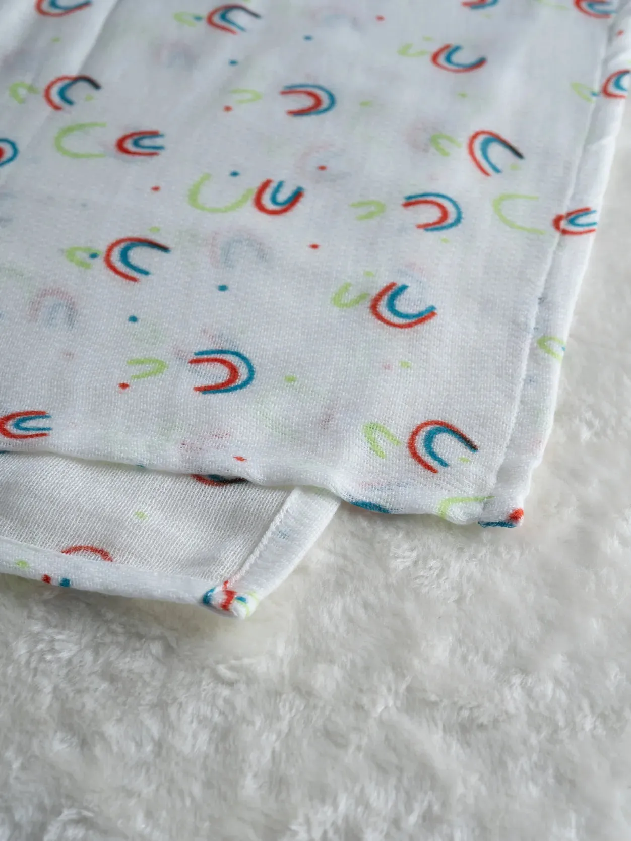 FETO COTTON MUSLIN SWADLE WRAP - MULTI RAINBOW