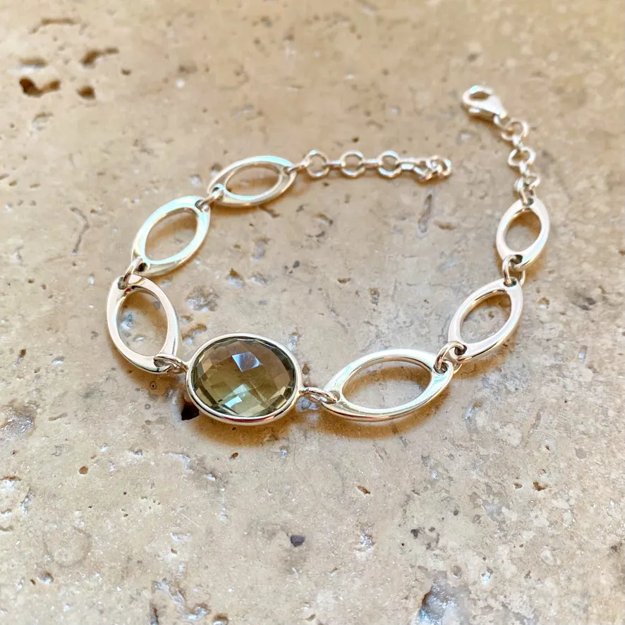 Green Amethyst Bracelet with an Oval Gemstone - Peony