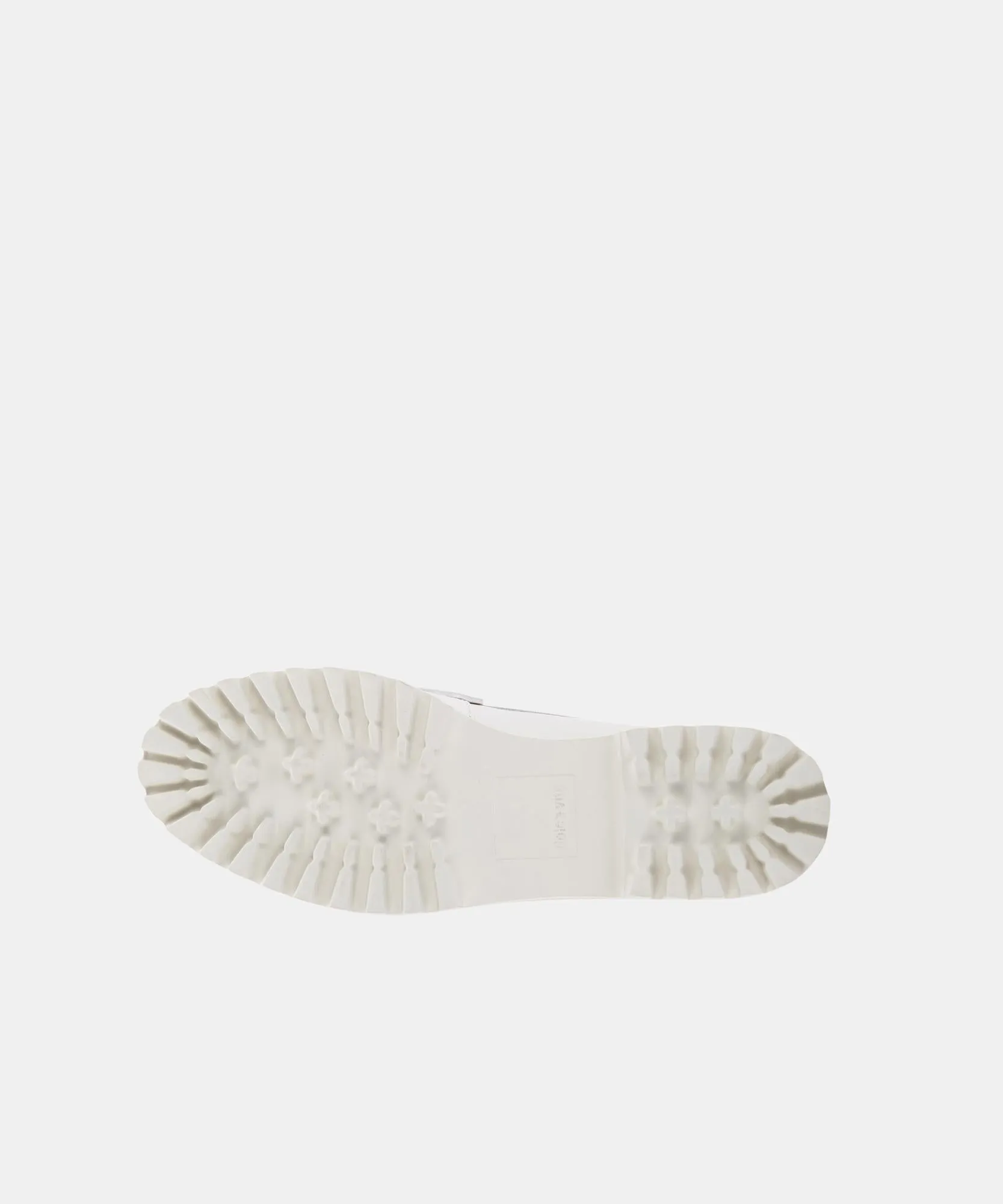 Kelsey DiPrima's AUBREE FLATS IN WHITE LEATHER - re:vita