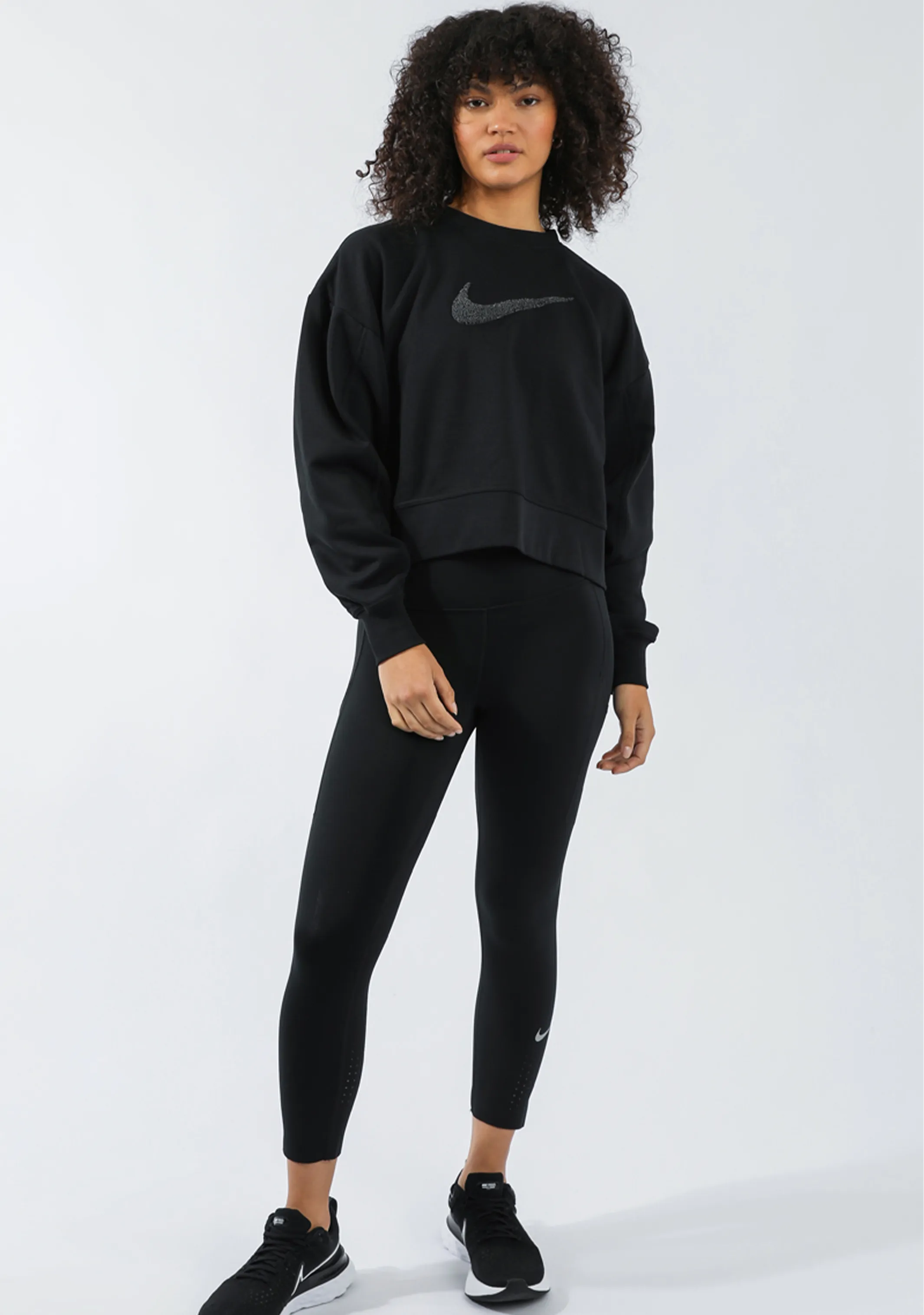 NIKE WOMENS DRY-FIT GET FIT SWOOSH CREW <br> CU5506 010