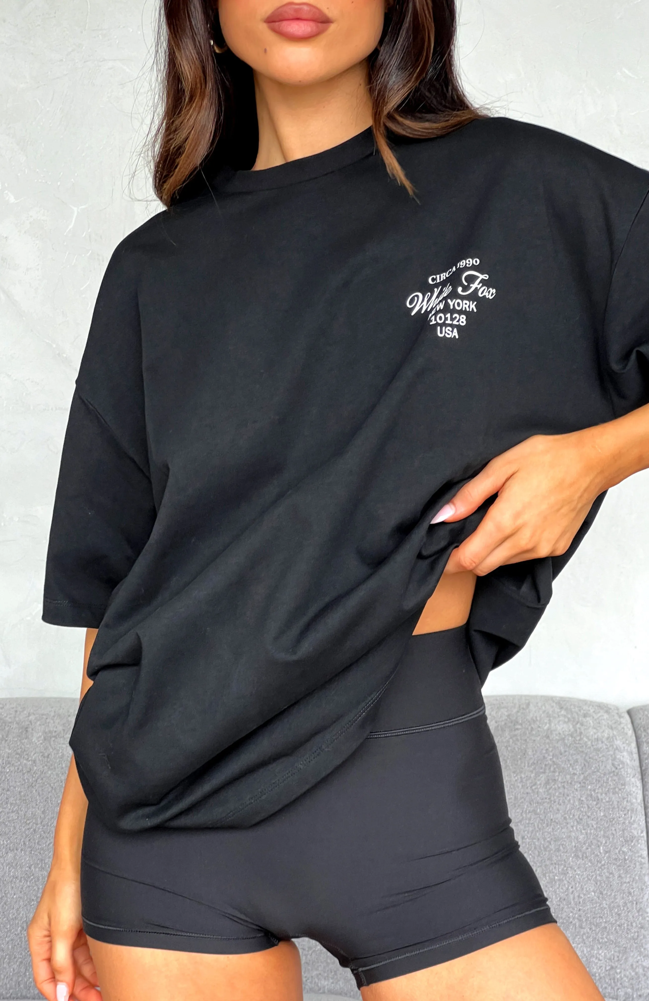 Show Me The World Oversized Tee Black