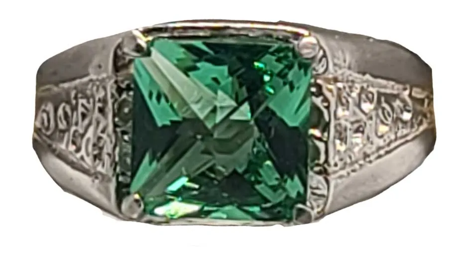 Tibetan Green Obsidian Magician Stone? Mens Ring